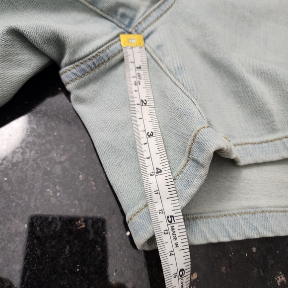 ISABEL MATERNITY By Ingrid & Isabel Under Belly Blue Jean Shorts. Size: 14. NWT - Picture 11 of 13